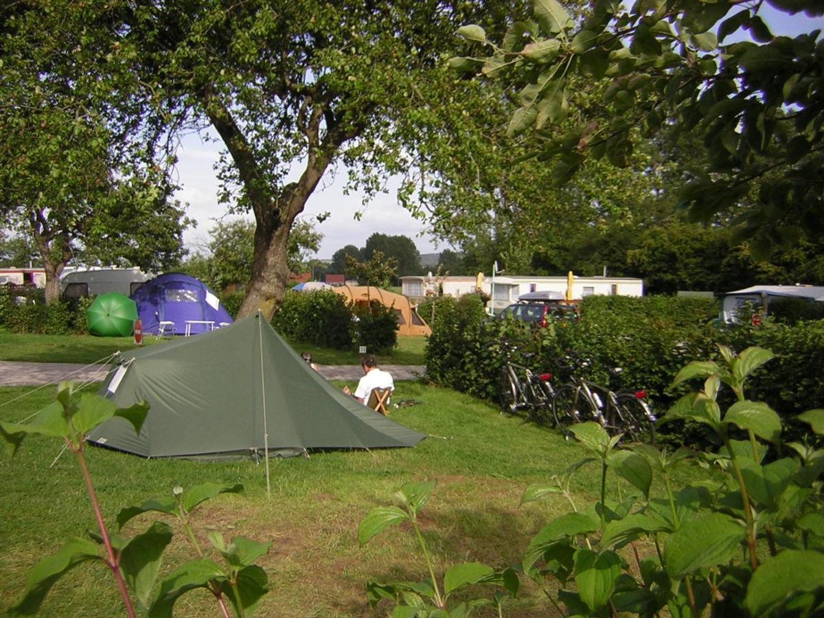 Pommiers Des Trois Pays Campingplatz 4*