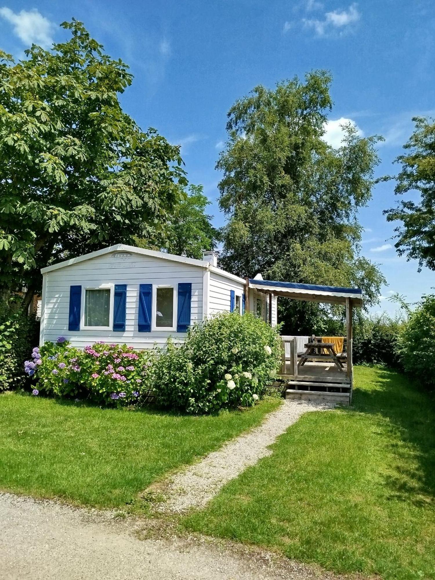 Campsite Pommiers Des Trois Pays