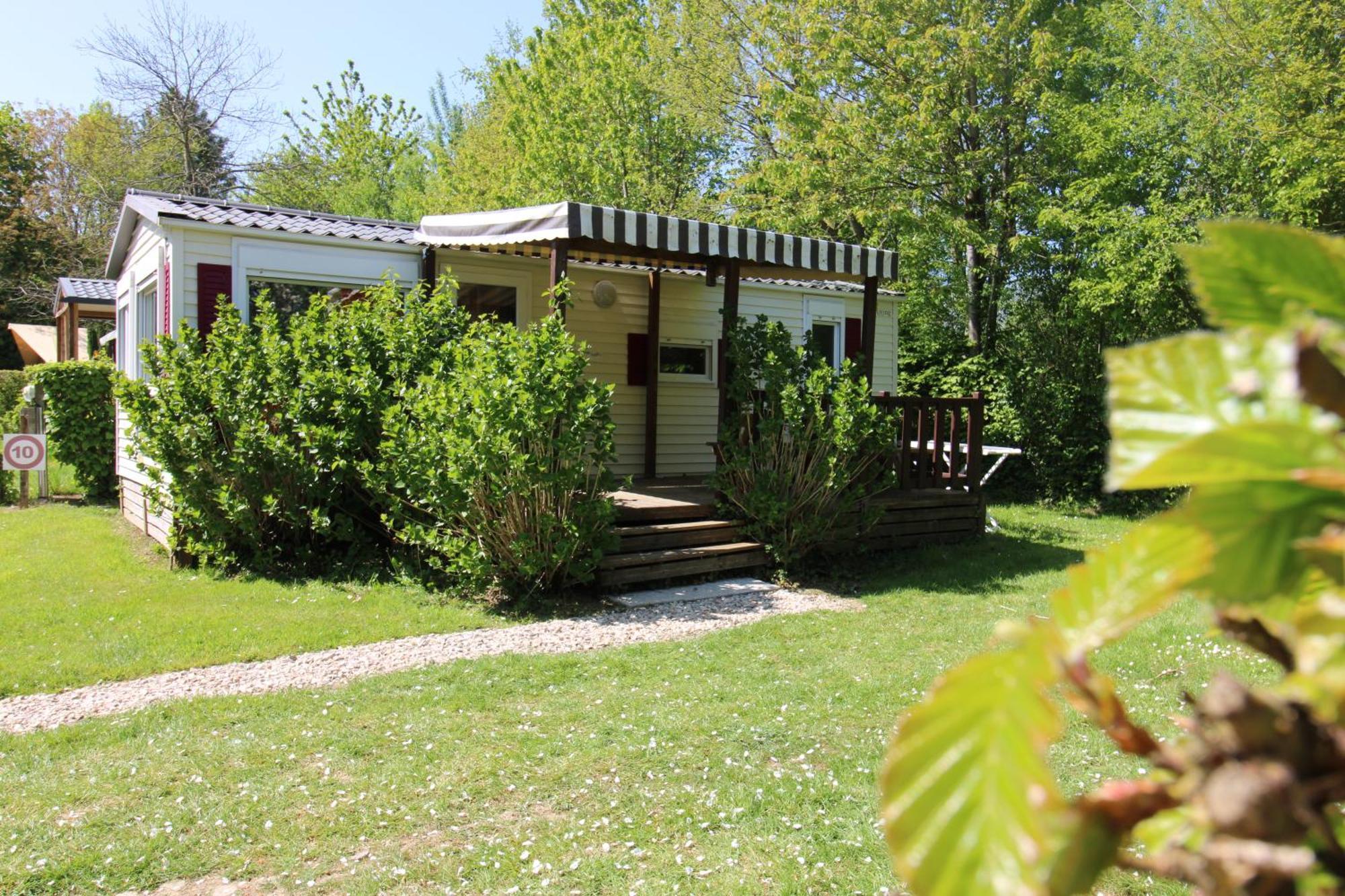 Campsite Pommiers Des Trois Pays 4*